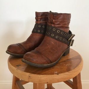 Caterpillar Leather Ankle Boots 6